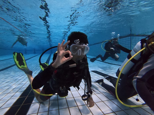 SCUBA DIVING BEGINNERS SEAL TEAM COURSE  (9 YEARS +)