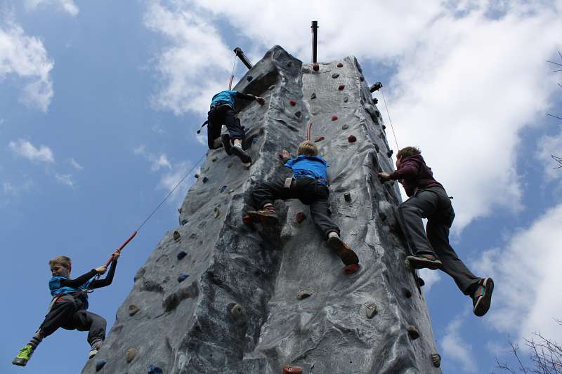 Climbing wall